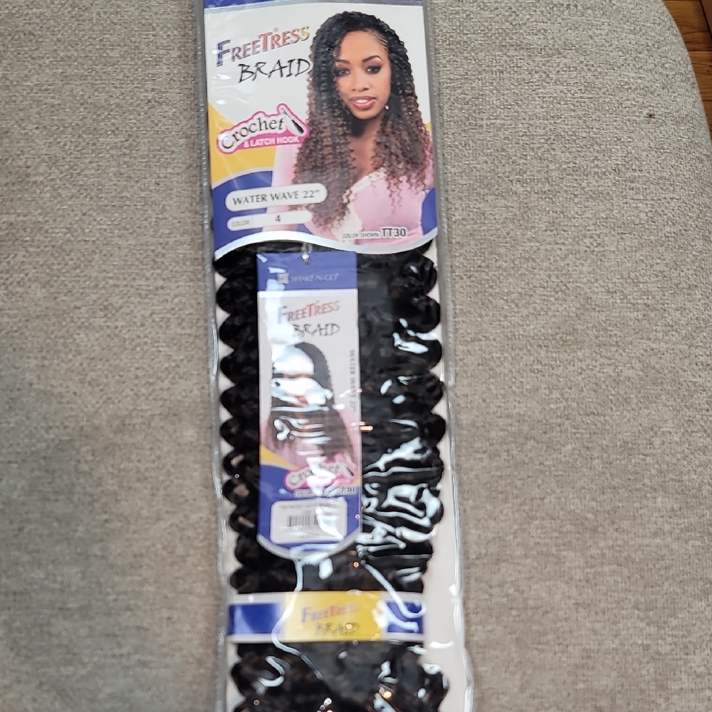 Shake N Go Free TRESS BRAID HAIR EXTENSIONS 22" NEW NWT